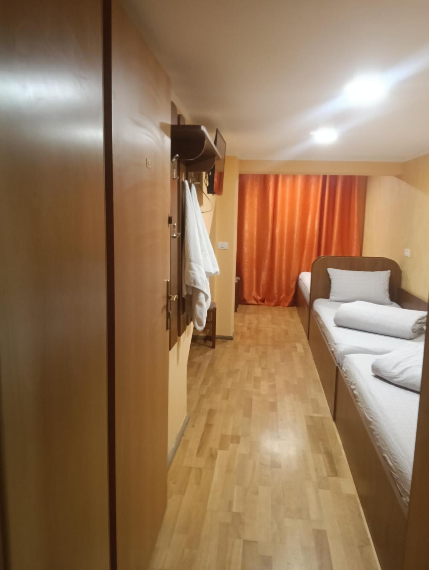 فندق Casa Heidi تيميشورا الغرفة الصورة